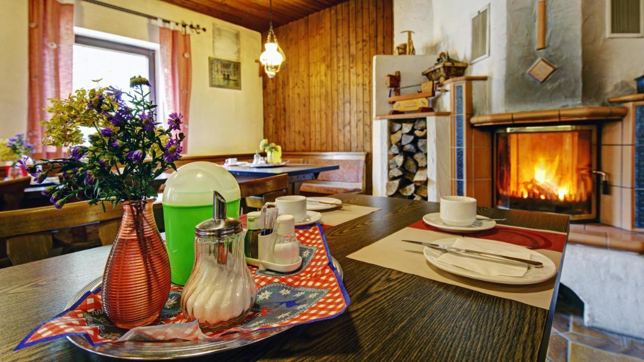 Gasthaus Mooshäusl Hebertshausen Exterior foto